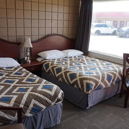 Caravel Motel Swift Current Luaran gambar